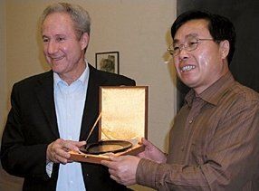Ron Zaidman and Naida Zhang.